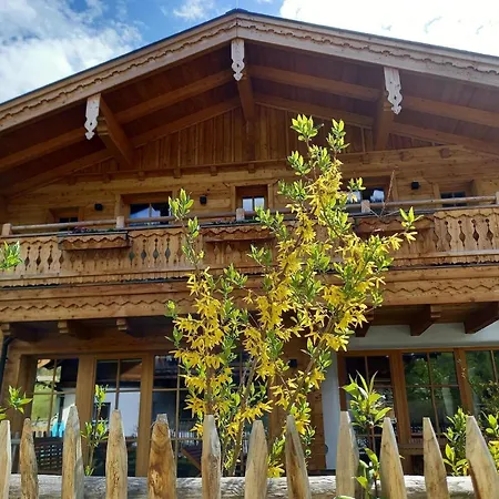 펜션 Birnbaum Kreuzkogel Mit Naturbadesee Und Eingezaeunten Garten 그로살