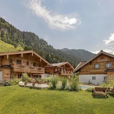 Birnbaum Kreuzkogel Mit Naturbadesee Und Eingezaeunten Garten * Grossarl